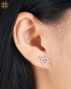 Heart Arrow Holo Ear Stud WG