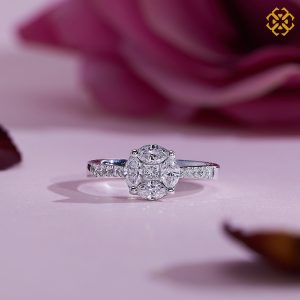 Leona Round Pie-Cut Diamond Ring